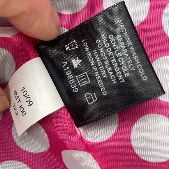 ISAAC MIZRAHI Live! Black Trench Coat Polka Dot Lining Gold Hardware FREE SHIP - Picture 8 of 9